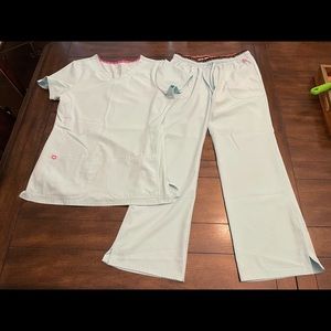 HeartSoul Mint Green Scrub Set